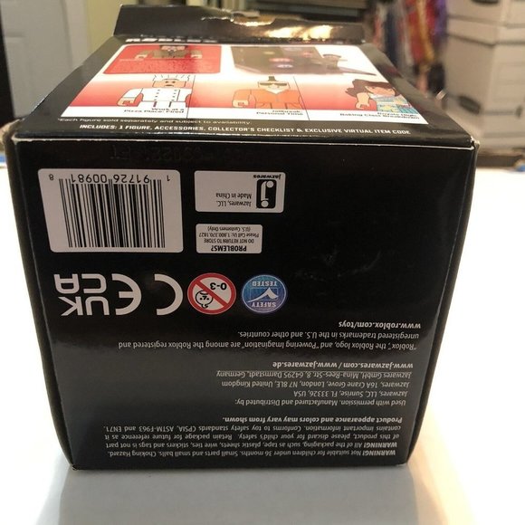 Roblox Meepcity: Principal Panic 3" Figure with Virtual Game Code NIB - Picture 5 of 7